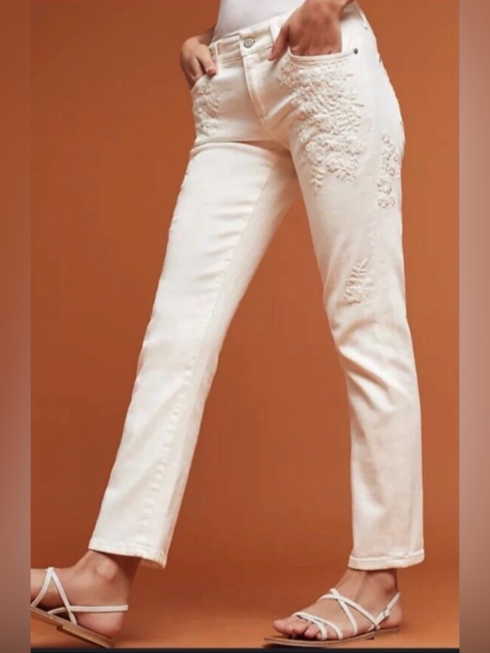 Anthropologie Pilcro Hyphen Mid Rise Embroidered Floral Ankle Jeans Ivory 31